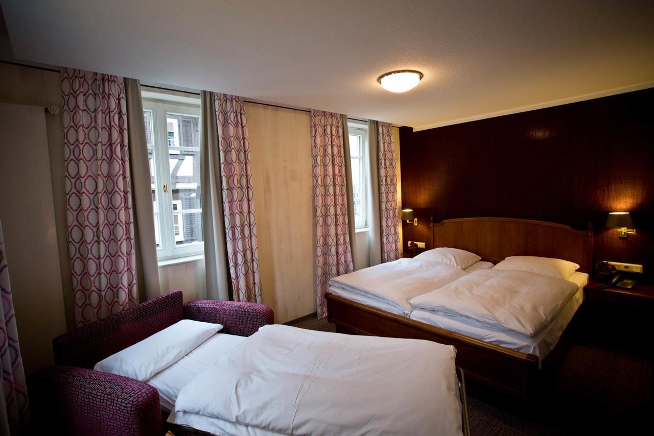 Hotel Karpfen Ебербах Екстериор снимка