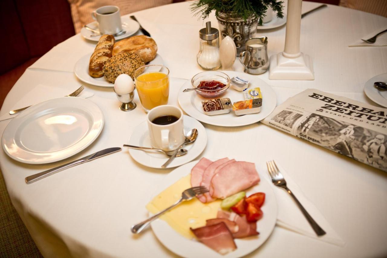Hotel Karpfen Ебербах Екстериор снимка
